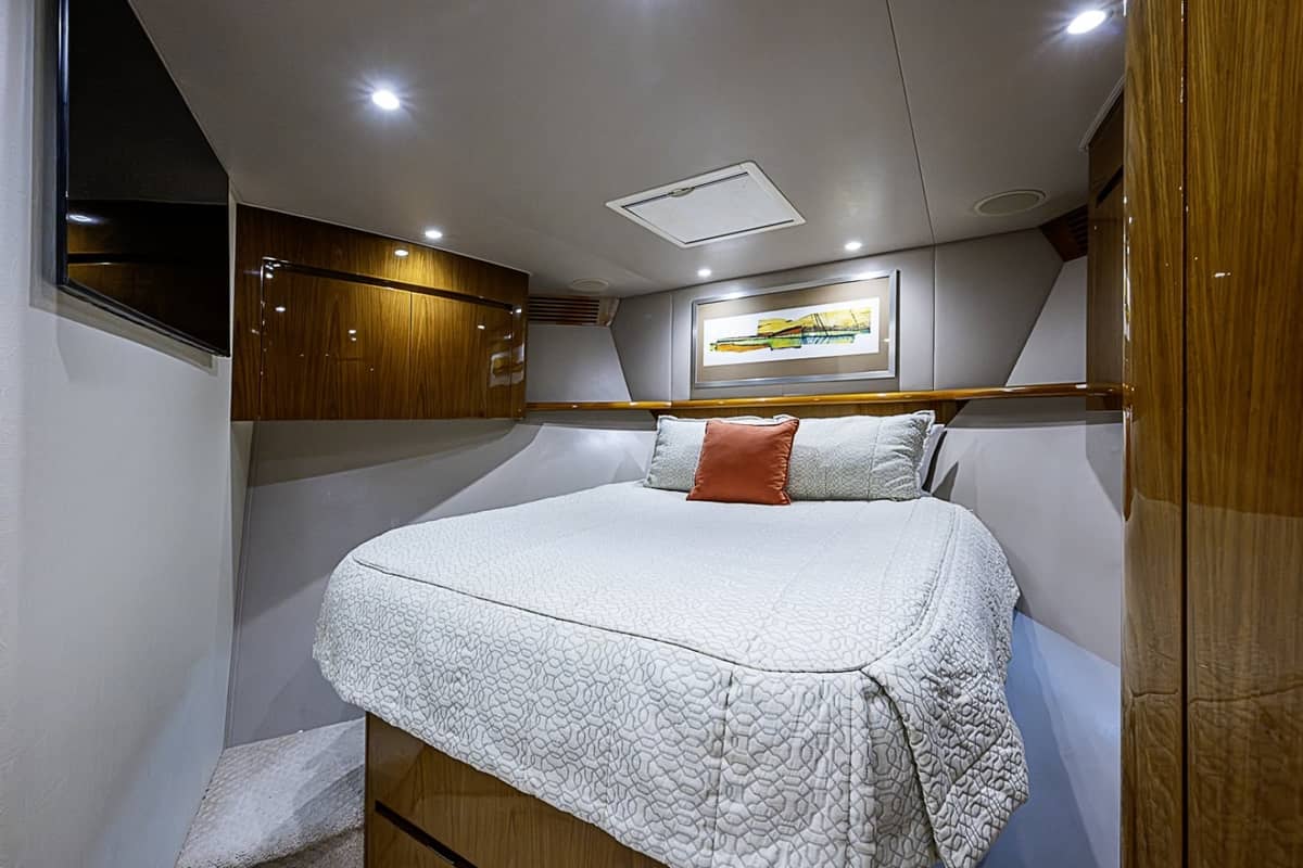 2011 Viking 76 Enclosed Bridge "TEUSEAS" photo 83