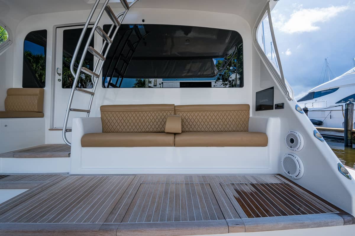2011 Viking 76 Enclosed Bridge "TEUSEAS" photo 4