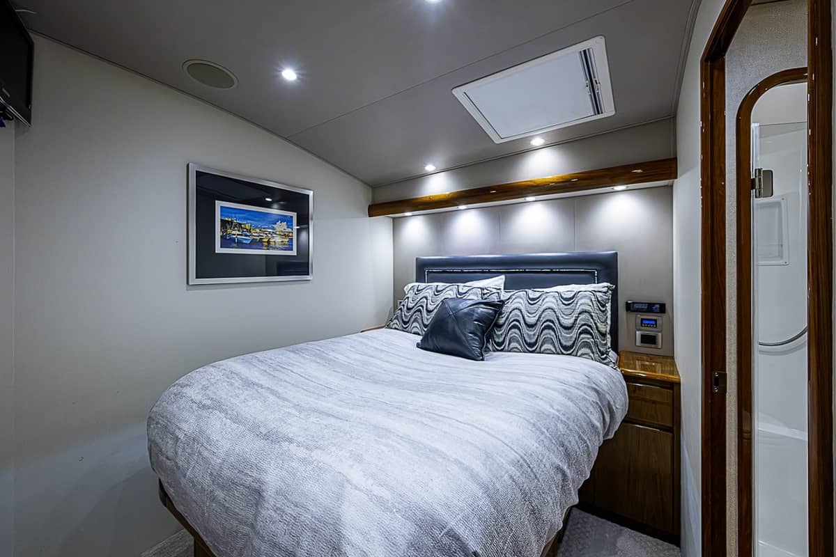 2011 Viking 76 Enclosed Bridge "TEUSEAS" photo 105