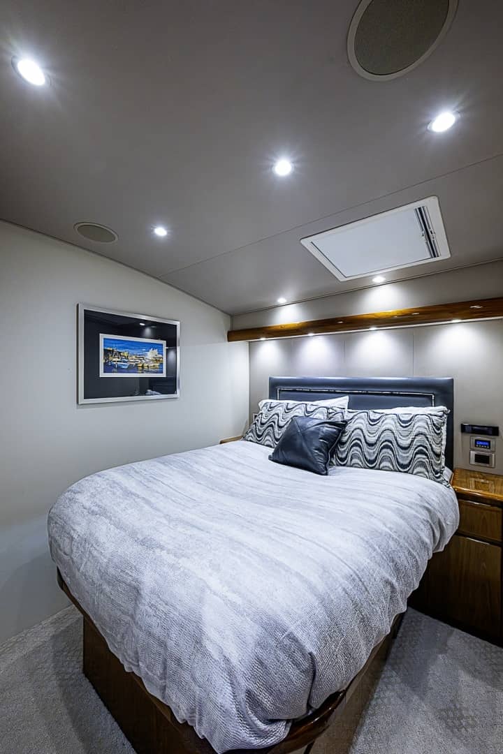 2011 Viking 76 Enclosed Bridge "TEUSEAS" photo 104
