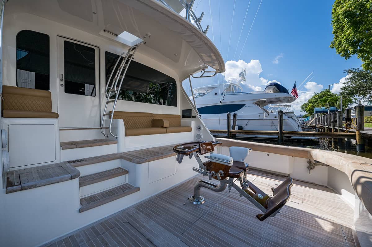 2011 Viking 76 Enclosed Bridge "TEUSEAS" photo 2