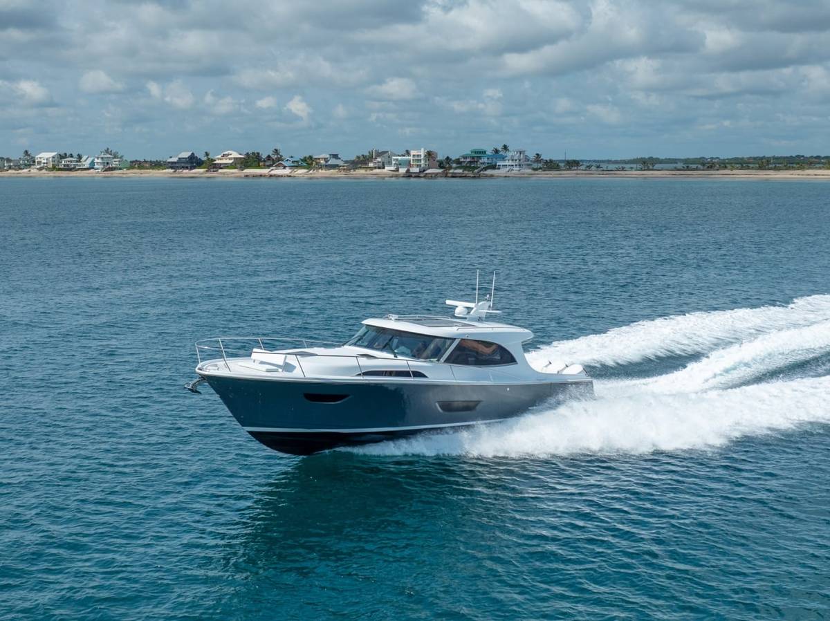 2026 ECLIPSE 505 Shadow "Stingray Gray" photo 69