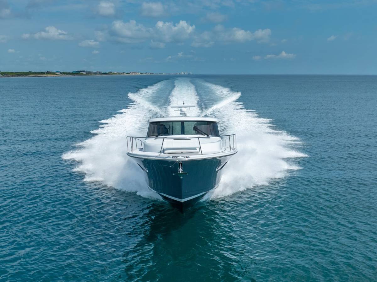 2026 ECLIPSE 505 Shadow "Stingray Gray" photo 59