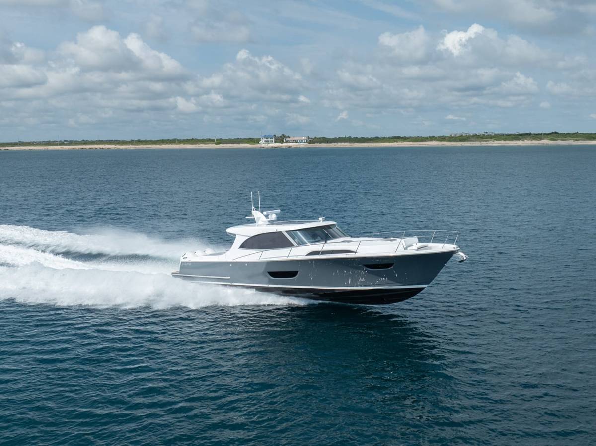 2026 ECLIPSE 505 Shadow "Stingray Gray" photo 56