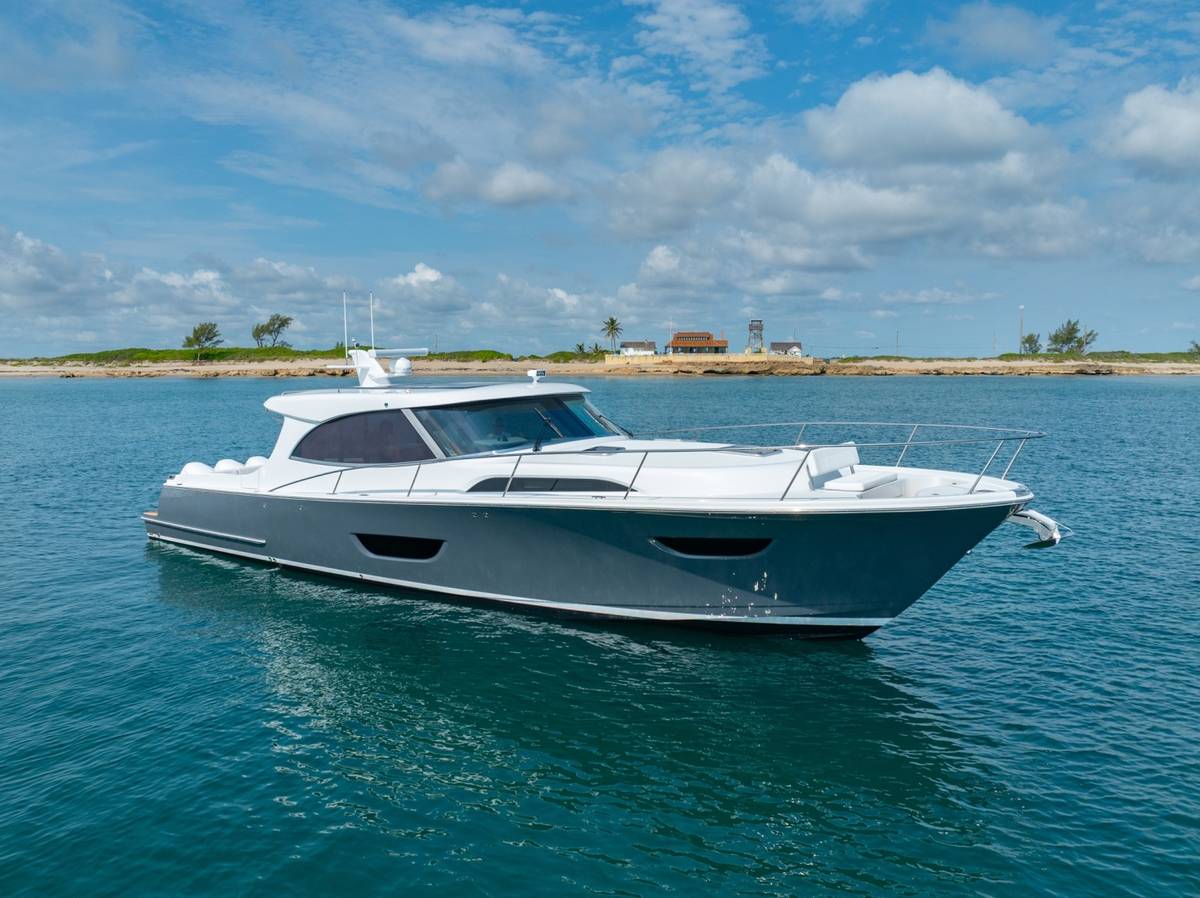 2026 ECLIPSE 505 Shadow "Stingray Gray" photo 44
