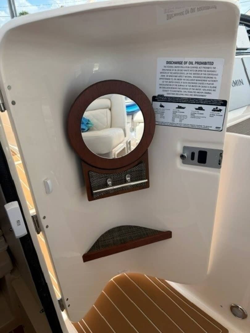 2023 Grady-White Freedom 307 "Sea Sweet II" photo 18