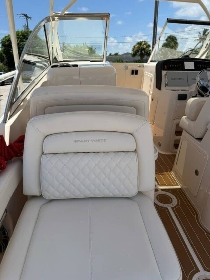 2023 Grady-White Freedom 307 "Sea Sweet II" photo 13