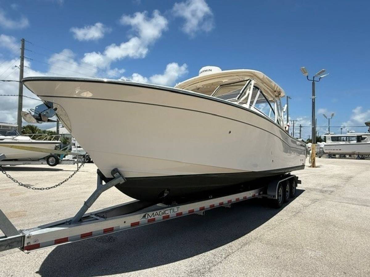 2023 Grady-White Freedom 307 "Sea Sweet II" photo 8