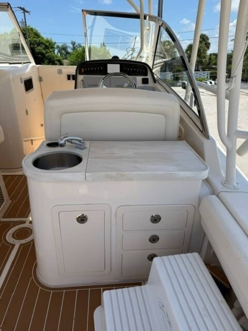 2023 Grady-White Freedom 307 "Sea Sweet II" photo 14