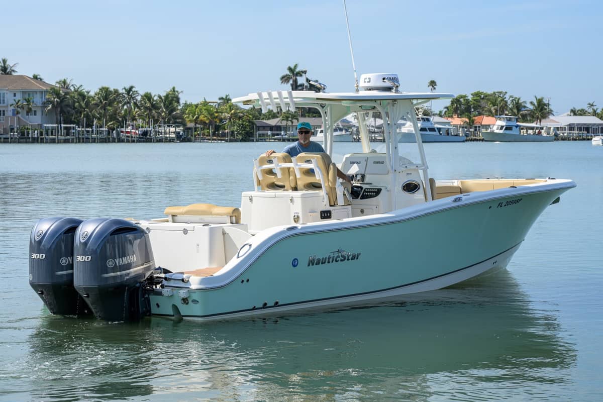 2019 NauticStar 28XS photo 42