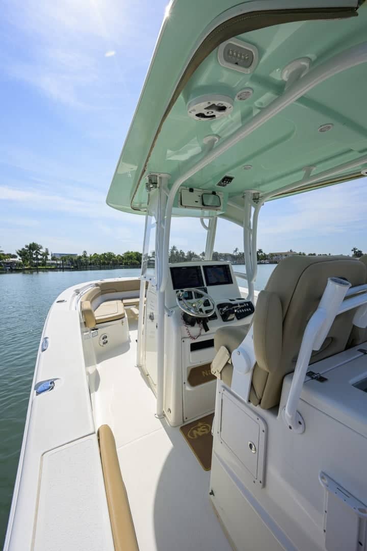 2019 NauticStar 28XS photo 15