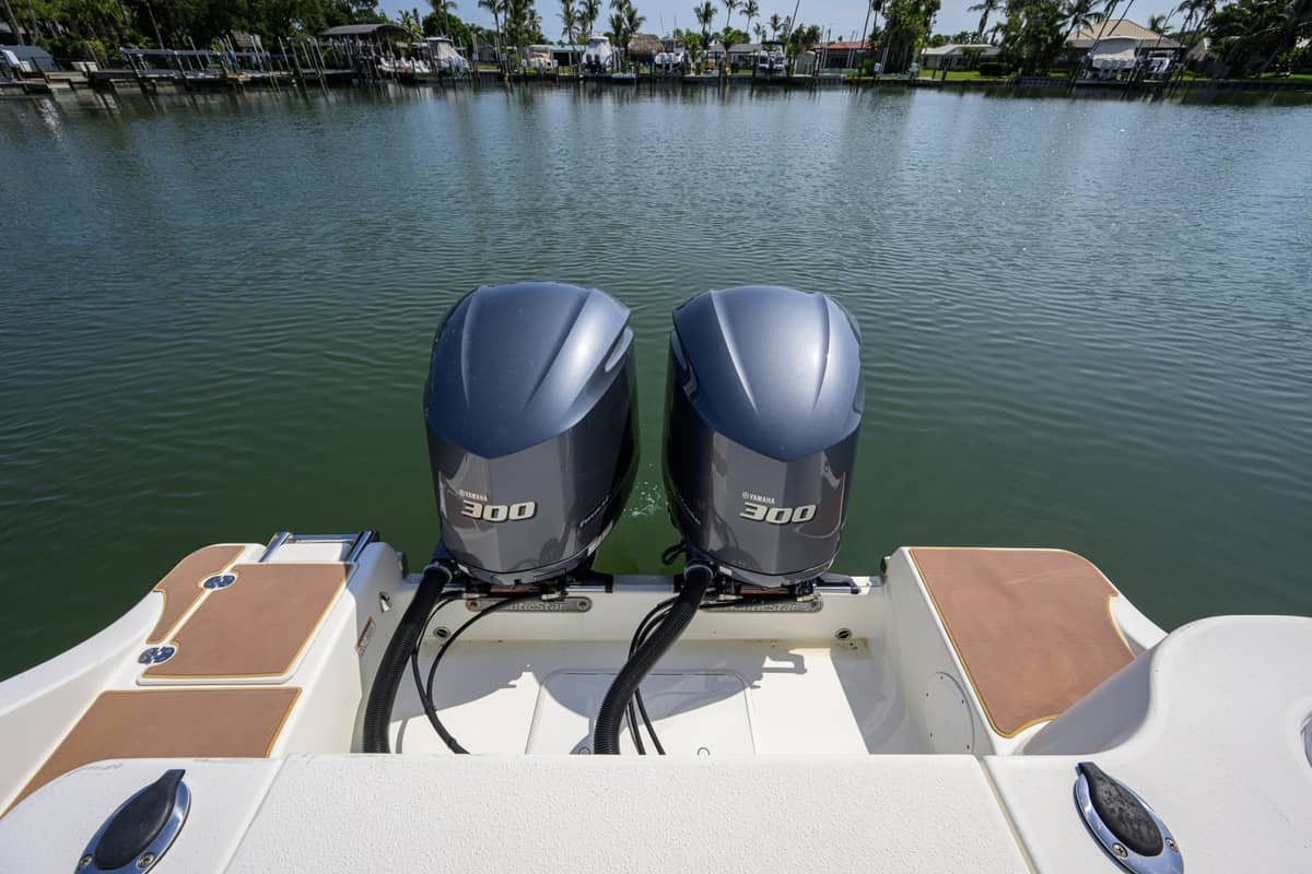 2019 NauticStar 28XS photo 34