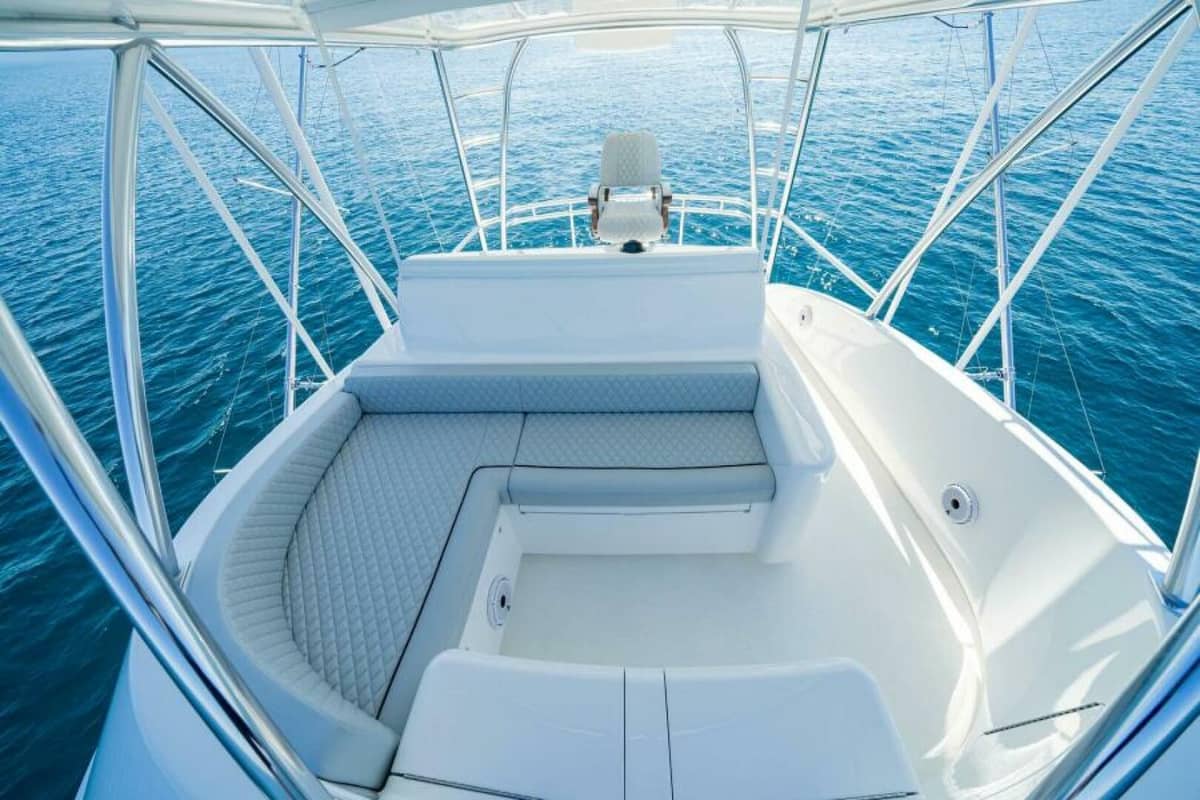 2027 Viking 90 Sky Bridge "2027 Viking 90SB" photo 8