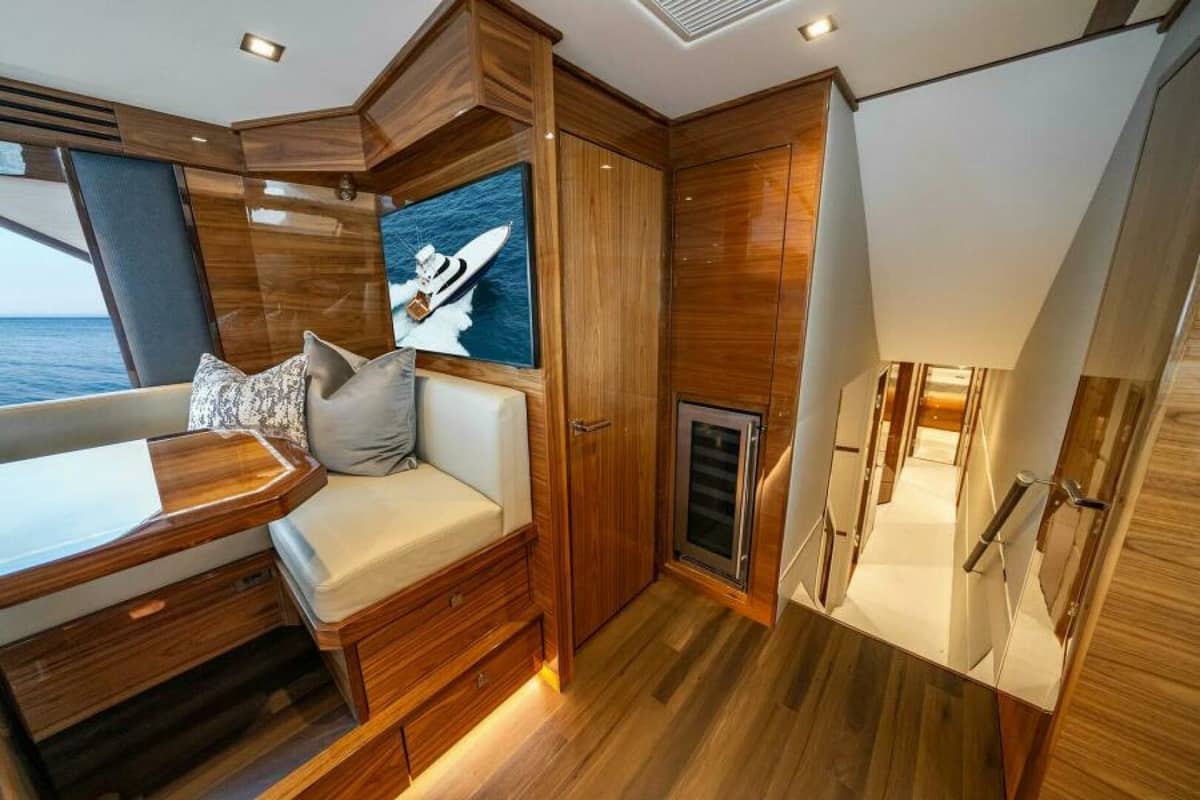 2027 Viking 82 Sky Bridge "2027 Viking 82SB" photo 7