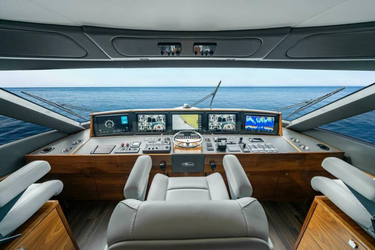 2027 Viking 82 Sky Bridge "2027 Viking 82SB" photo 10