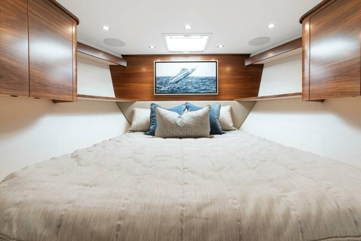 2027 Viking 74 Convertible "2027 Viking 74C" photo 14