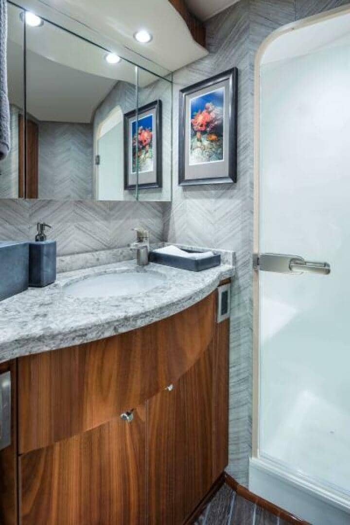 2027 Viking 58 Convertible "2027 Viking 58C" photo 16