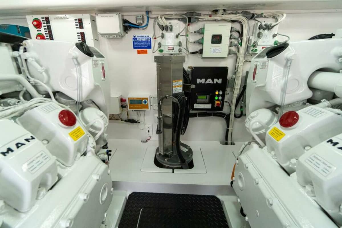 2027 Viking 54 Sport Coupe "2027 Viking 54SC" photo 10