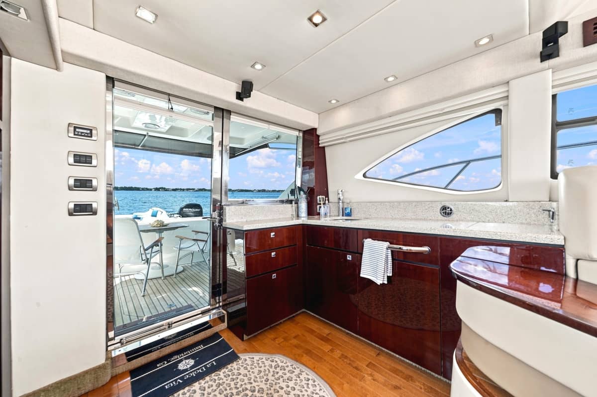 2008 Sea Ray 470 Sedan Bridge "LA DOLCE VITA" photo 11
