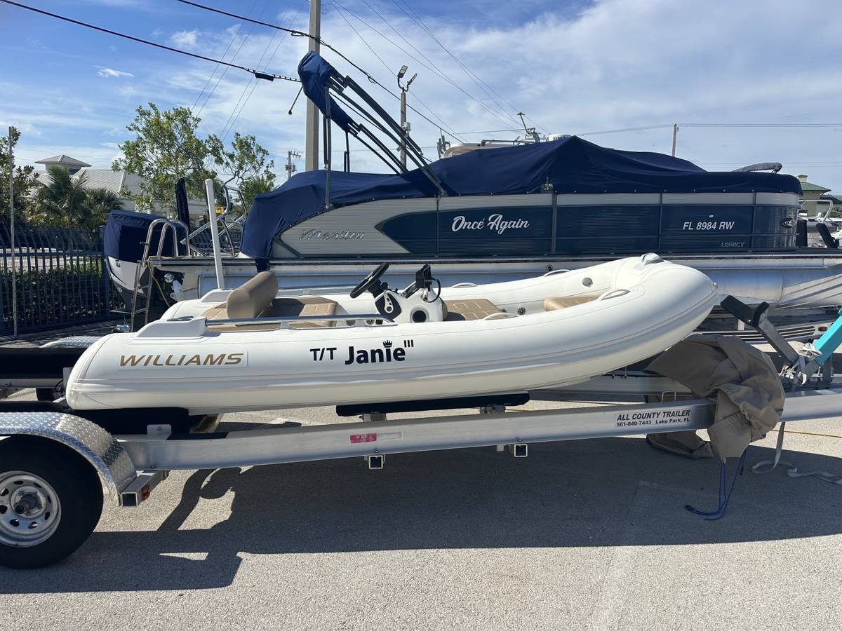 2026 Williams Jet Tenders SportJet 395 photo