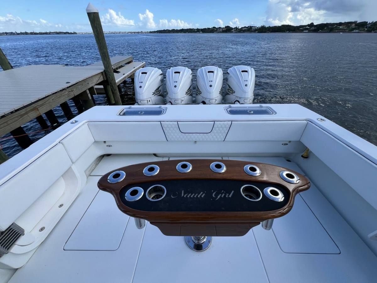 2021 Contender 44 ST "NAUTI GIRL" photo 13