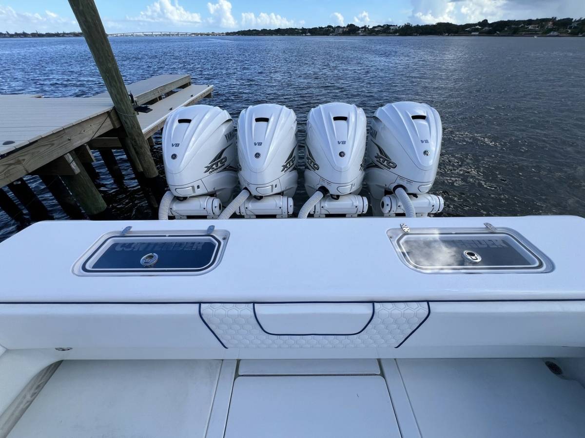 2021 Contender 44 ST "NAUTI GIRL" photo 14
