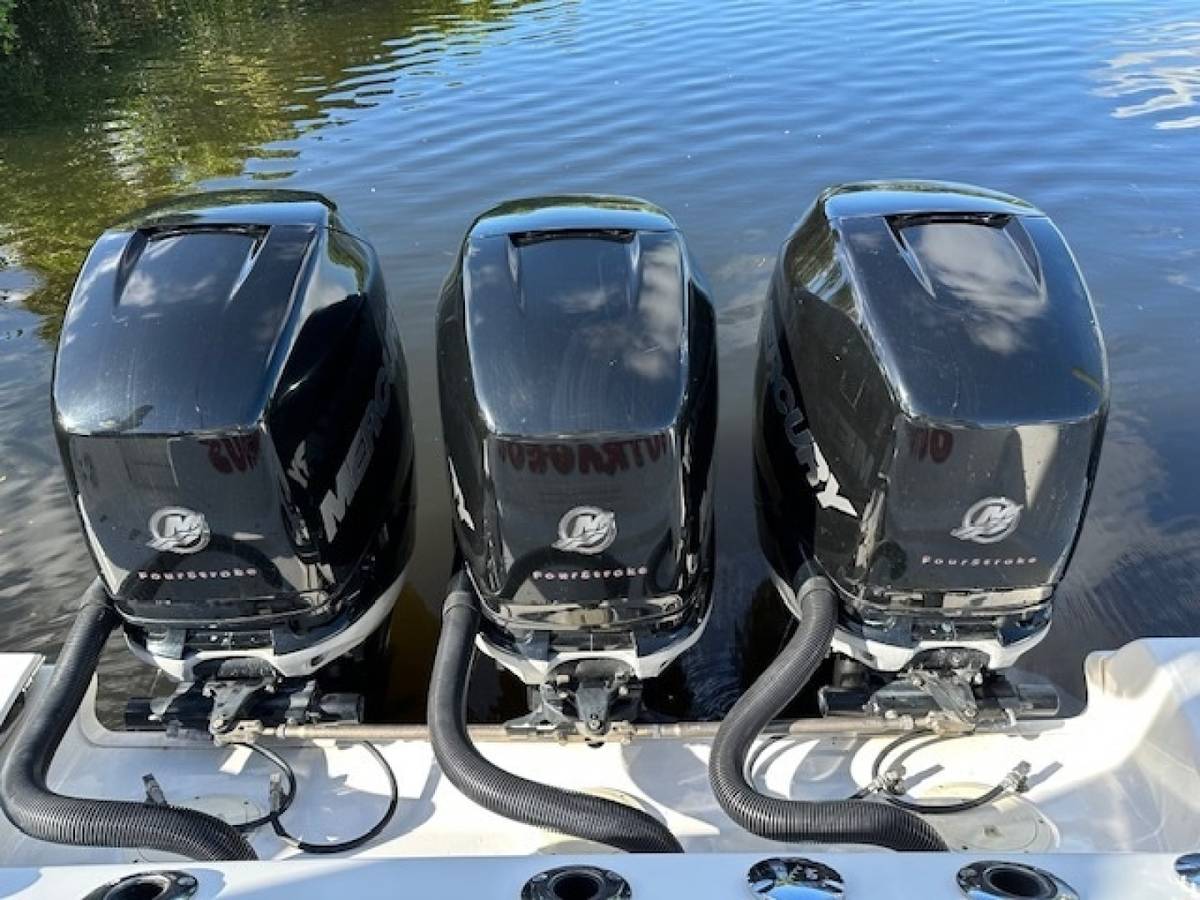 2012 Boston Whaler 370 Outrage "Outrageous" photo 13