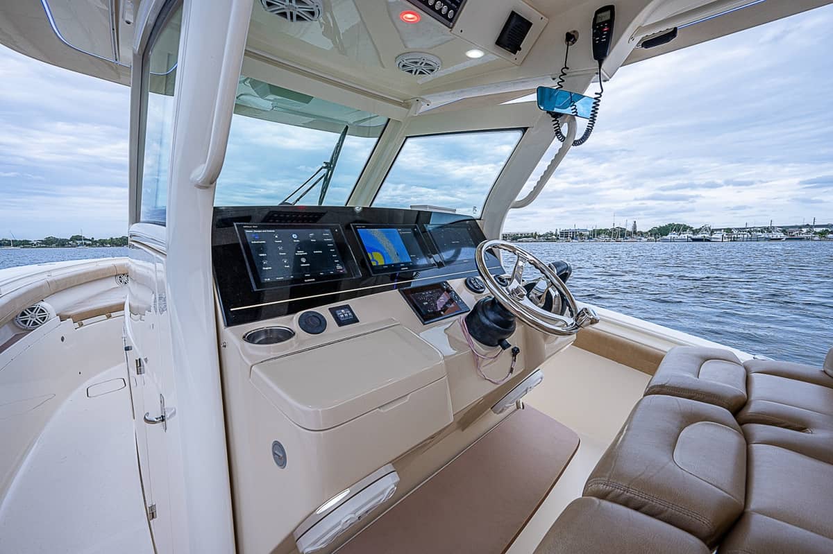 2018 Scout 355 LXF "WOLVERINE" photo 33