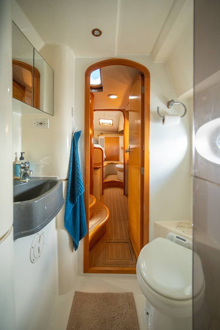 2000 Venturer 44 Catamaran/Sportfish "Fifth Day" photo 24