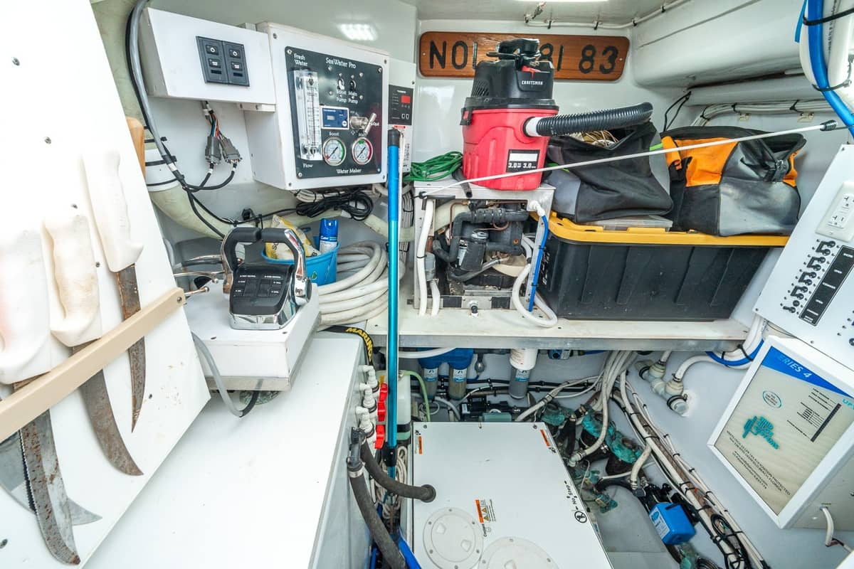 2000 Venturer 44 Catamaran/Sportfish "Fifth Day" photo 96
