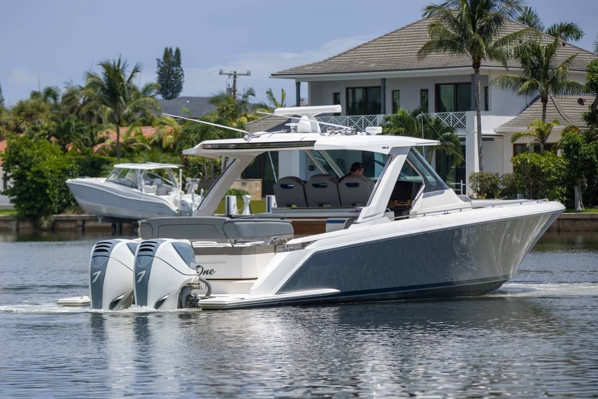 2019 Tiara Yachts 38LS "One One" photo 5