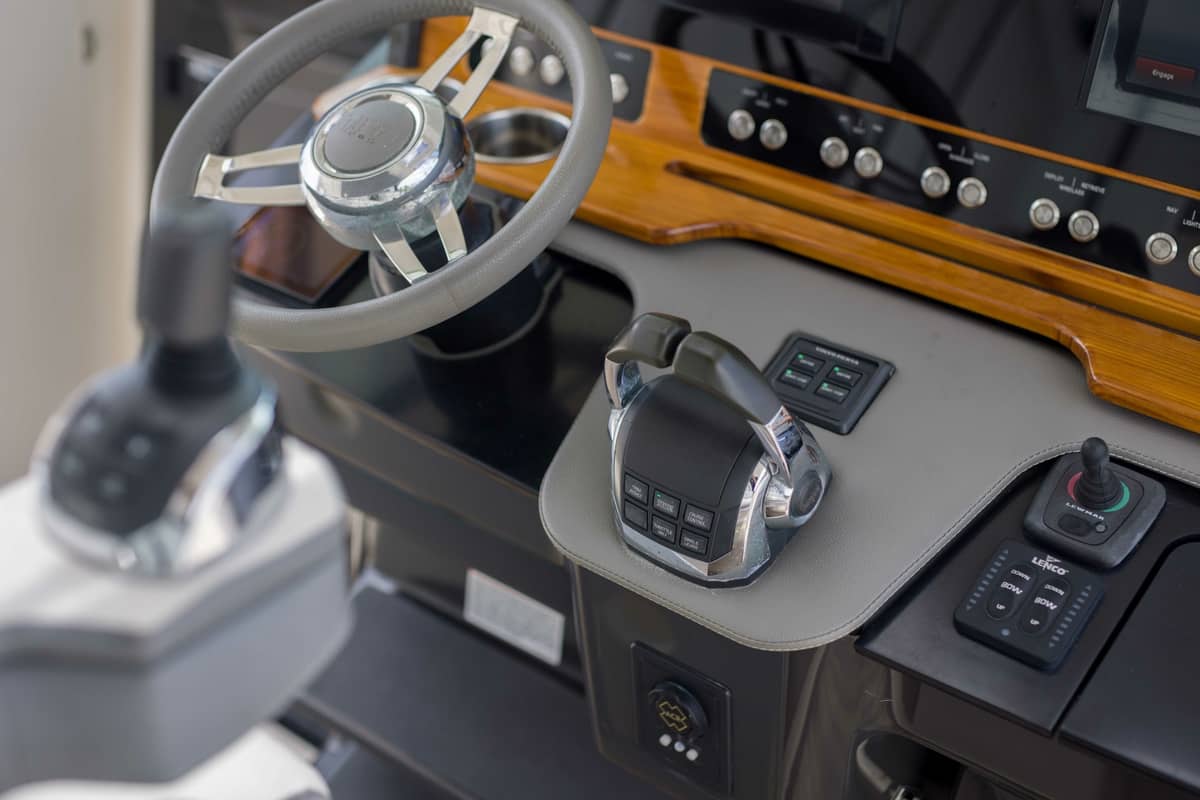 2019 Tiara Yachts 38LS "One One" photo 58