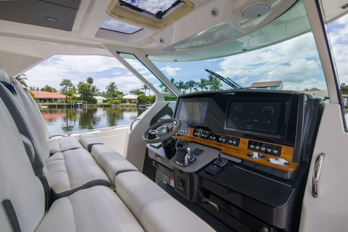 2019 Tiara Yachts 38LS "One One" photo 41