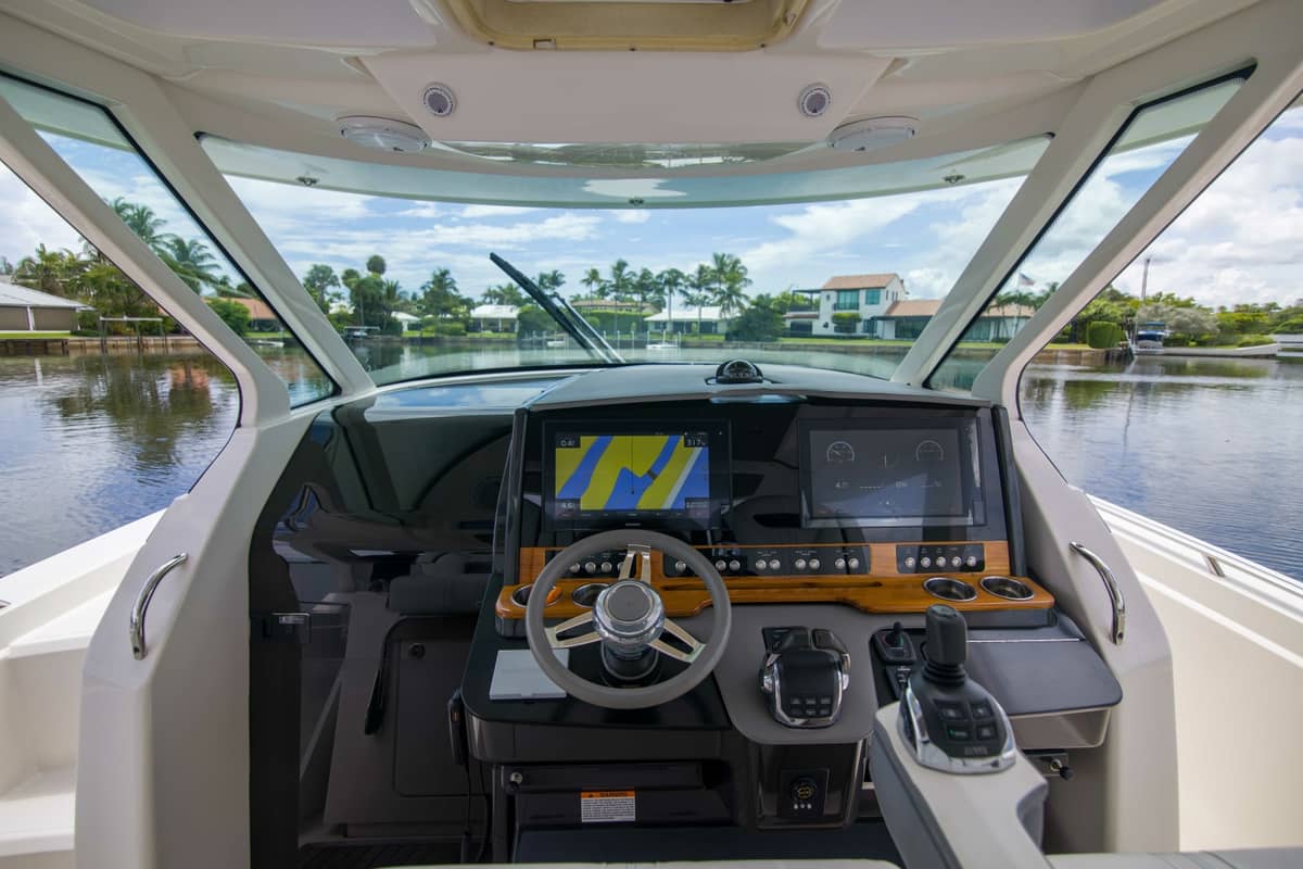 2019 Tiara Yachts 38LS "One One" photo 44