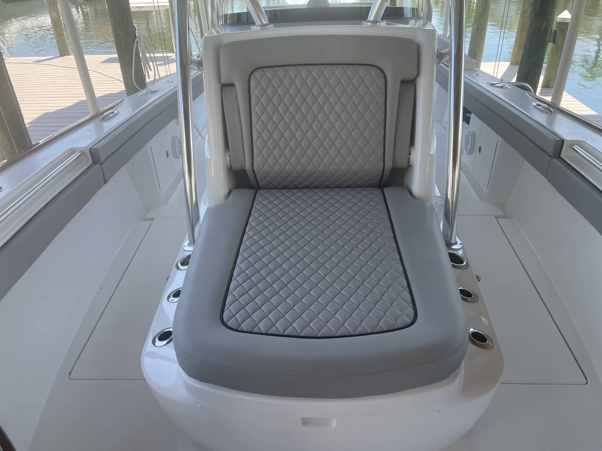 2025 Valhalla Boatworks V-33 "TORO" photo 9