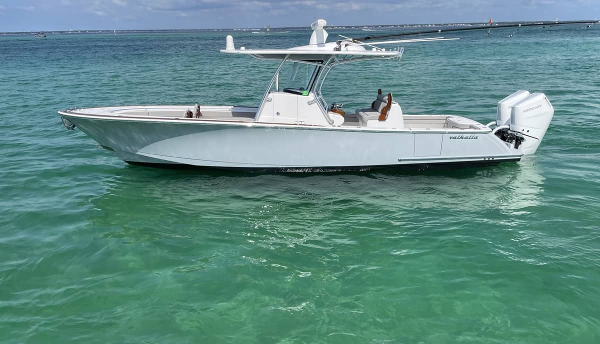 2025 Valhalla Boatworks V-33 "TORO" photo 2