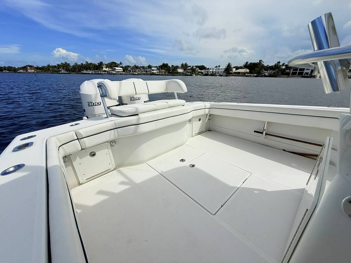 2015 Jupiter 32FS photo 17