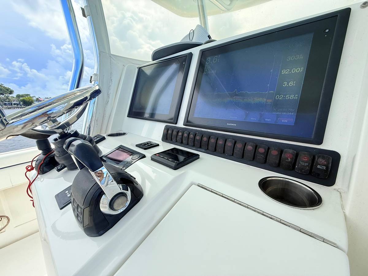 2015 Jupiter 32FS photo 13