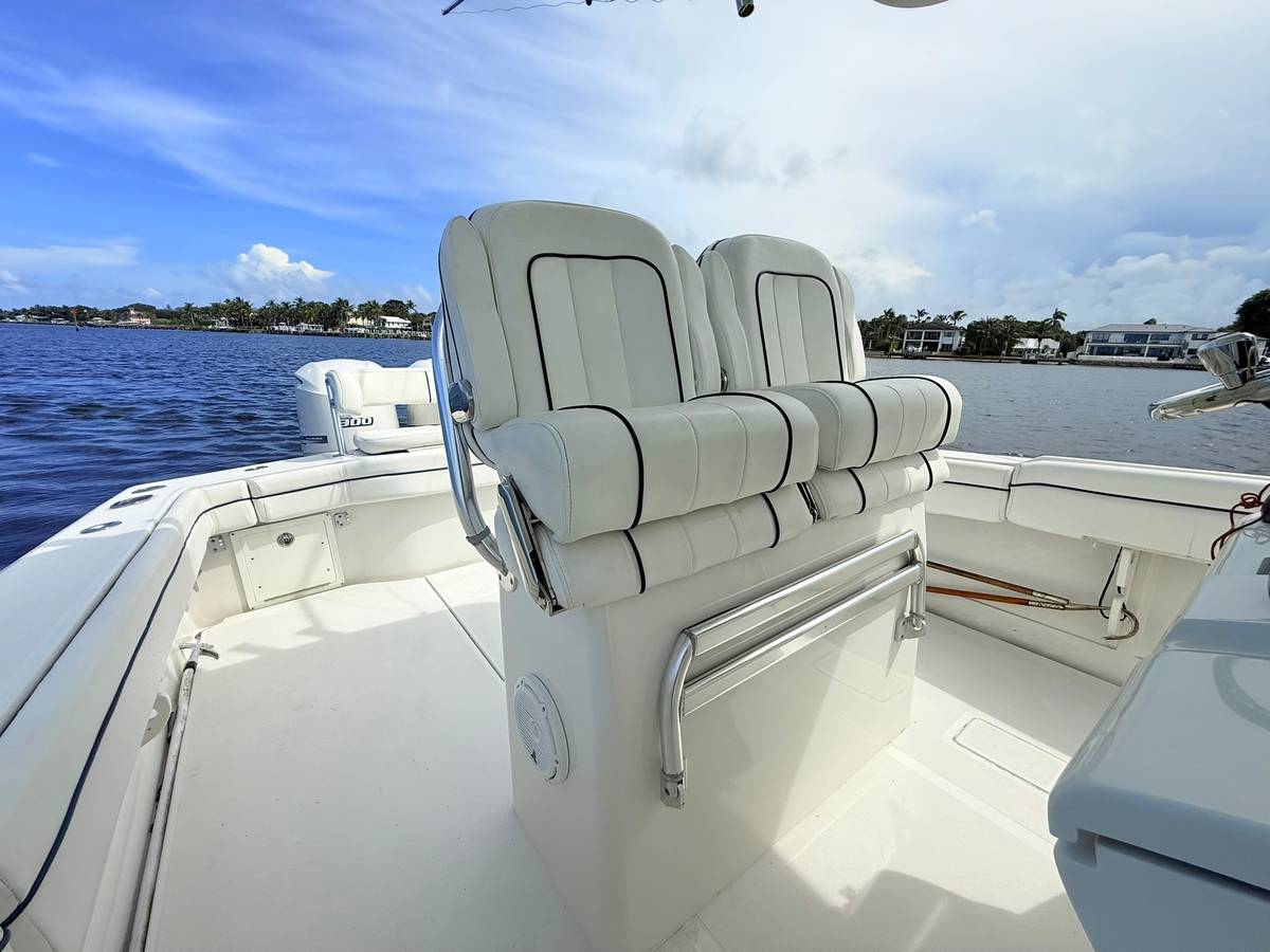 2015 Jupiter 32FS photo 7