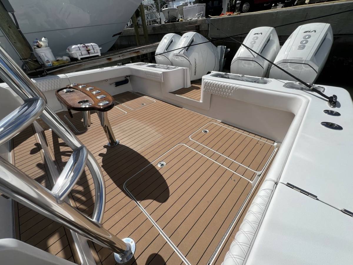 2023 Custom 53 Queen/Smith Custom Boat photo 12