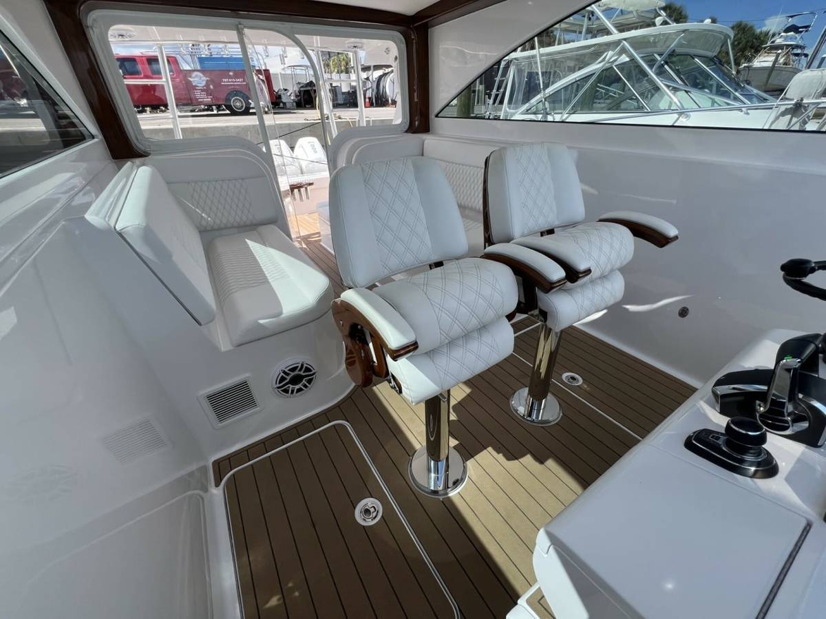 2023 Custom 53 Queen/Smith Custom Boat photo 30
