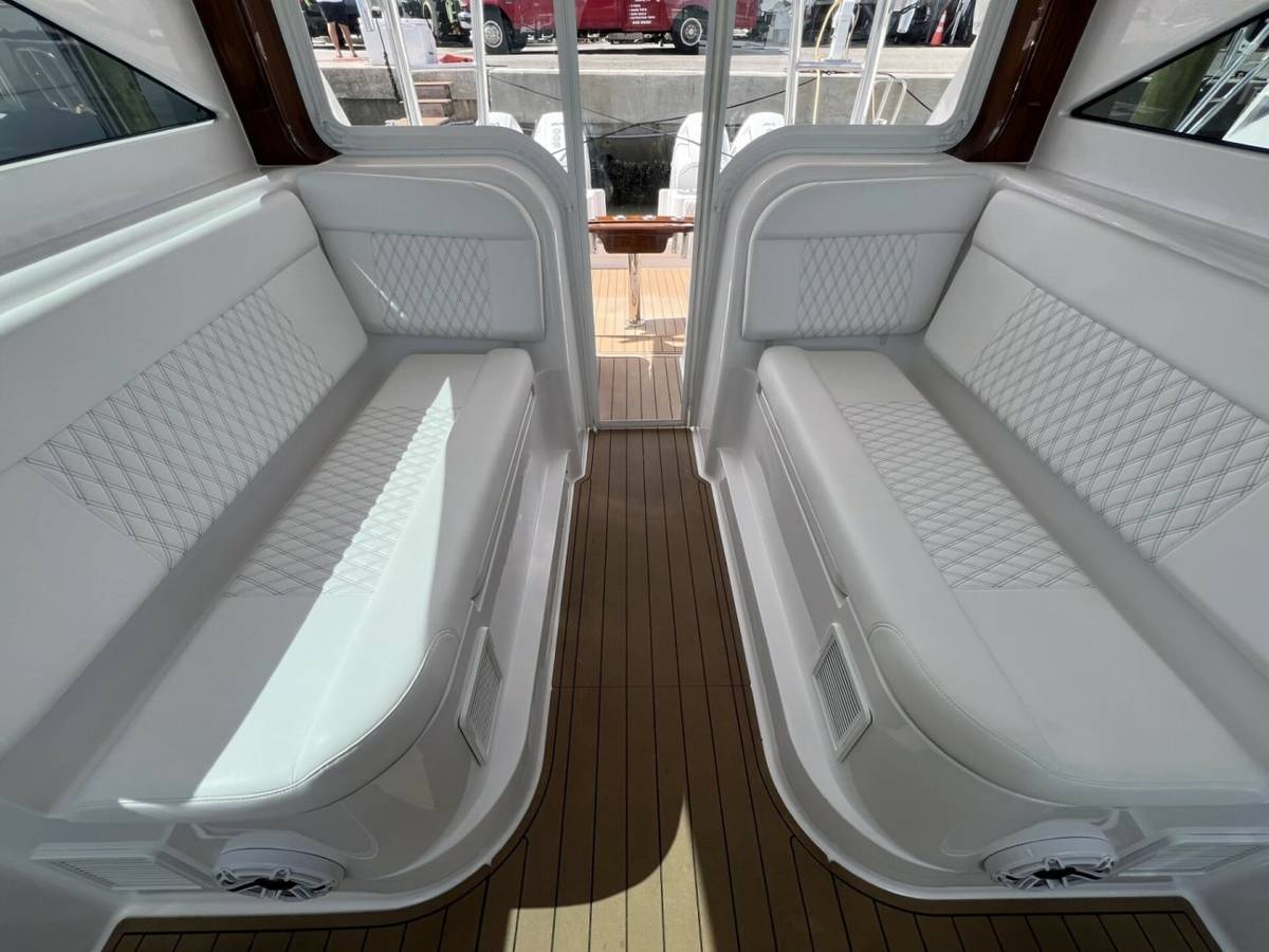 2023 Custom 53 Queen/Smith Custom Boat photo 32
