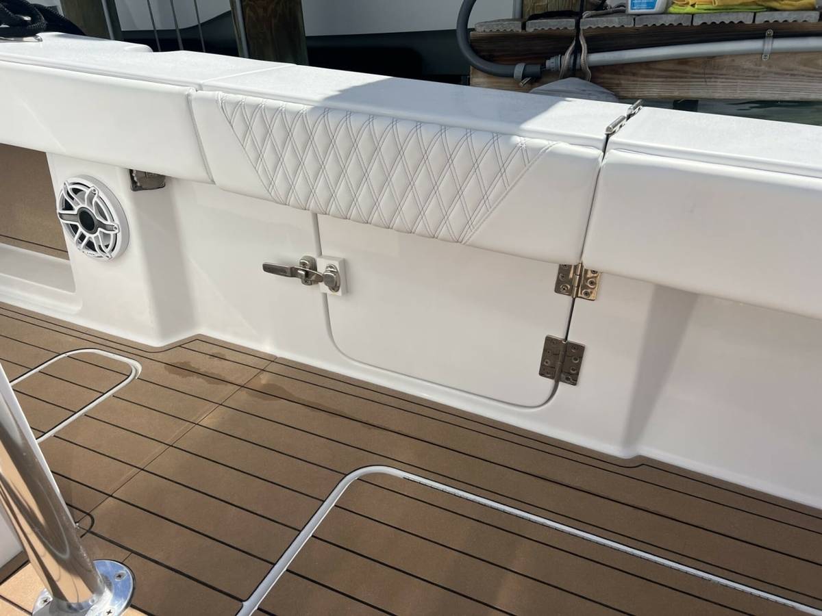 2023 Custom 53 Queen/Smith Custom Boat photo 16