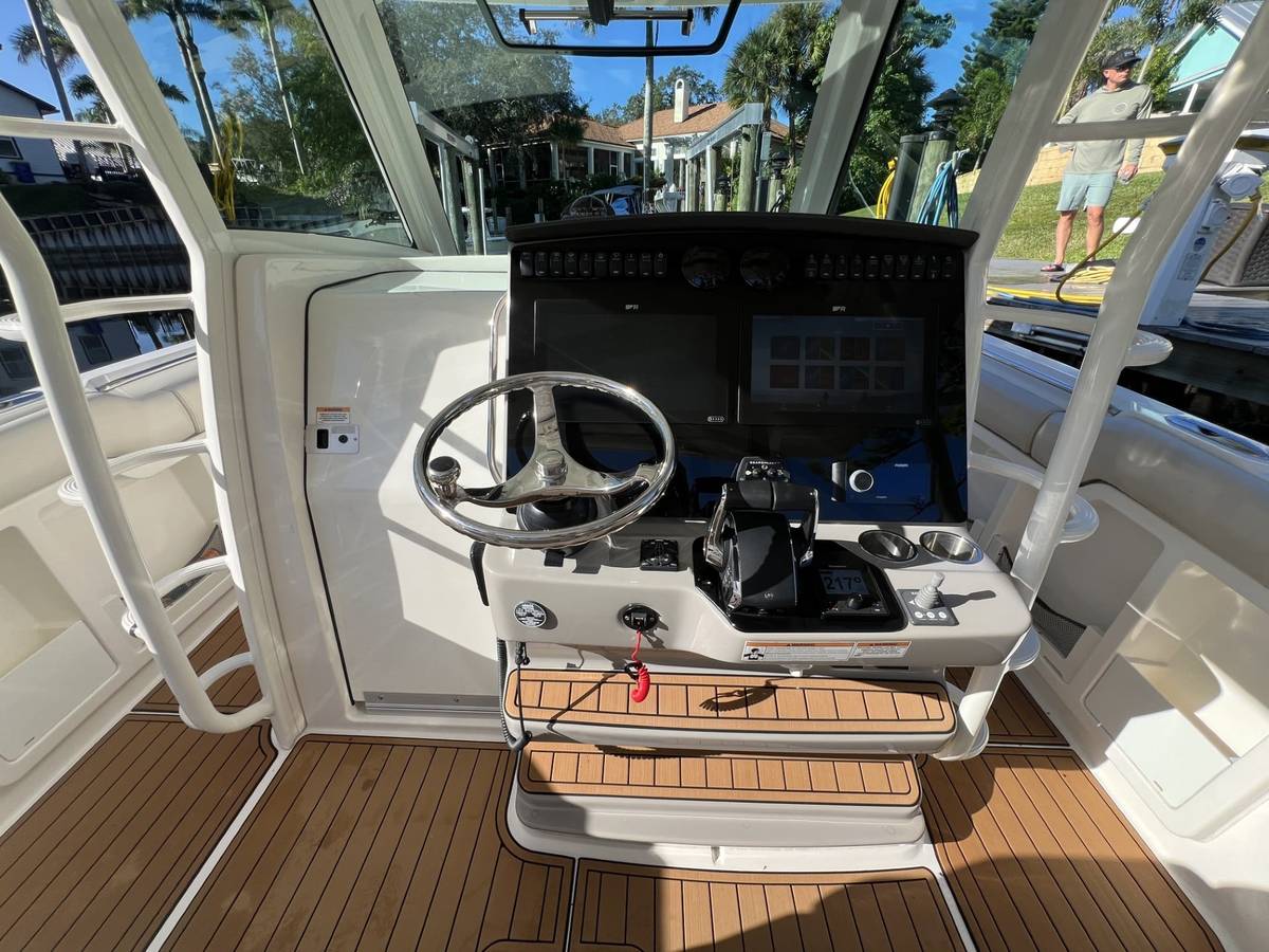 2017 Boston Whaler 380 Outrage "GLORY DAYS" photo 15