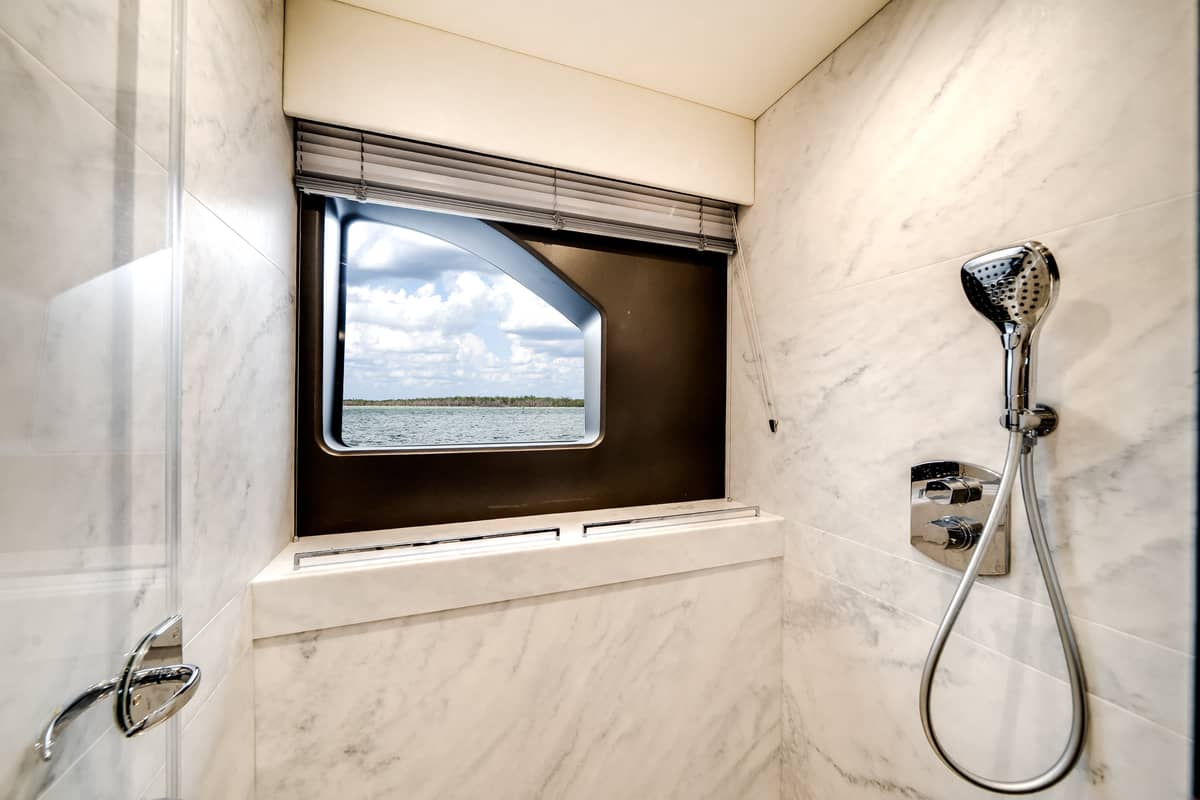 2019 Sunseeker 76 Flybridge "Lady M" photo 22