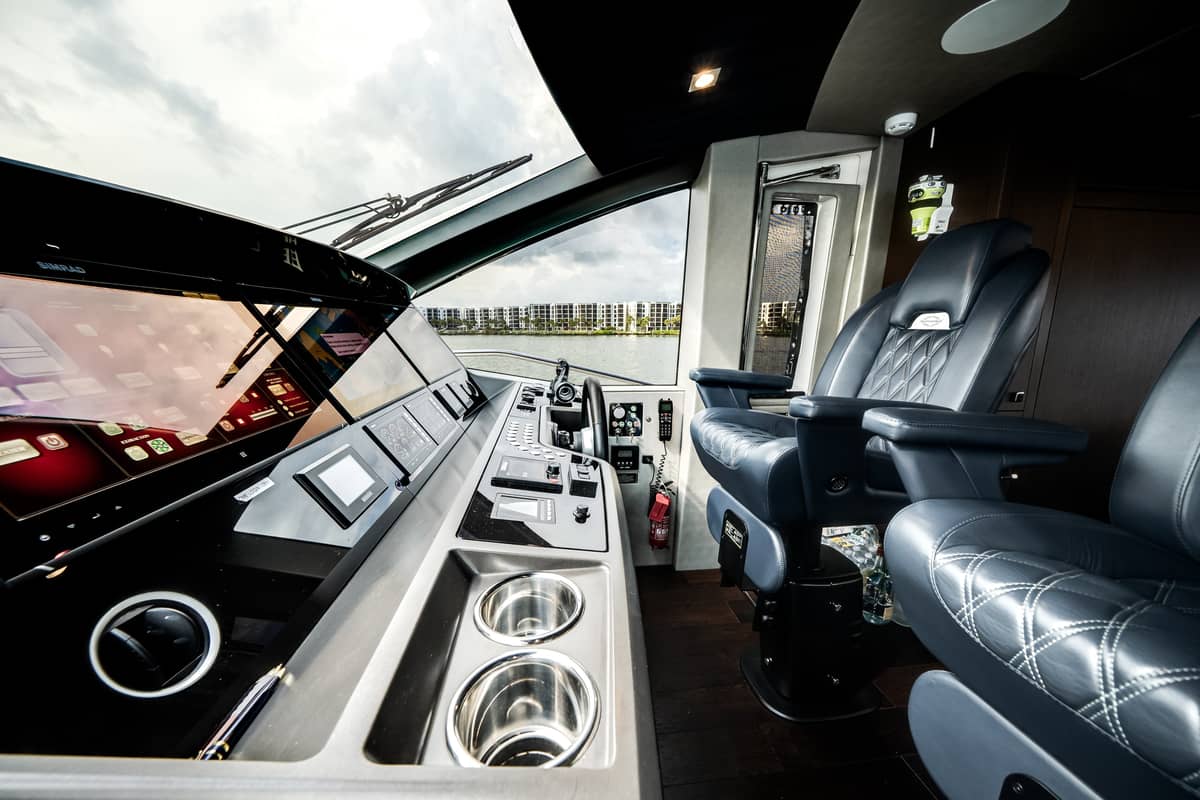 2019 Sunseeker 76 Flybridge "Lady M" photo 13