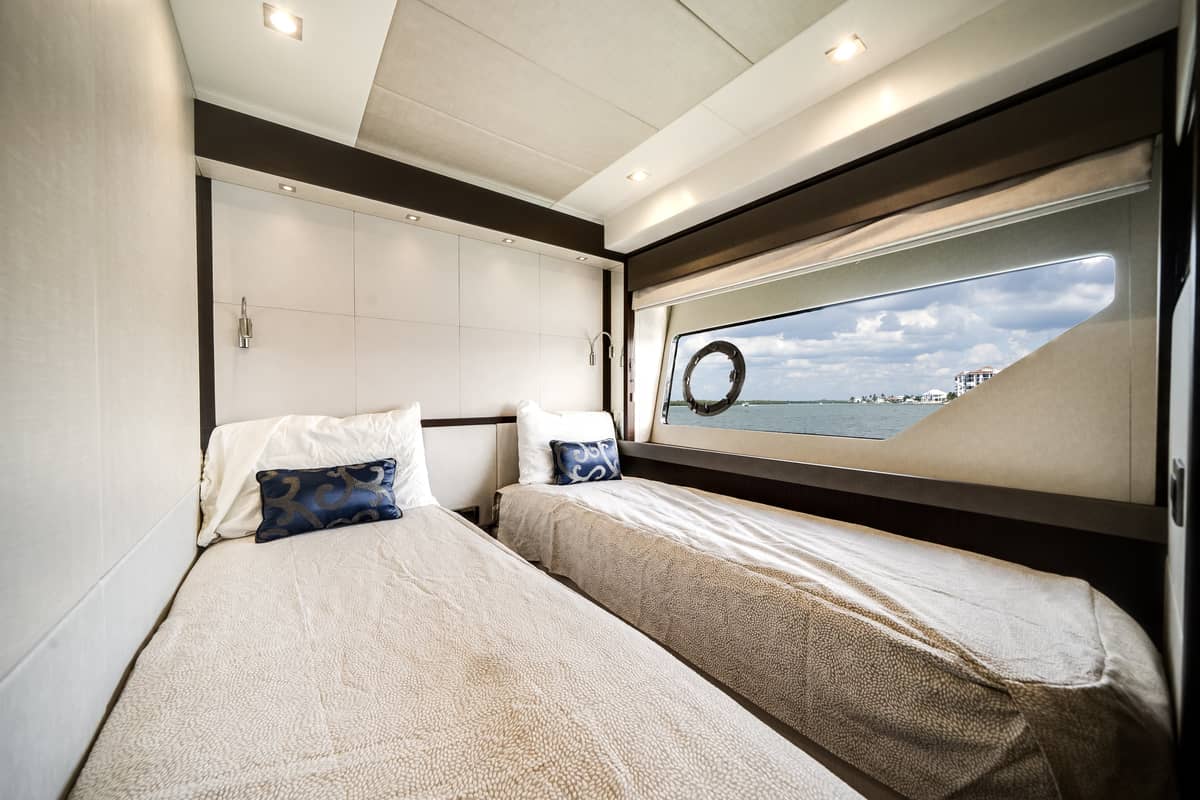 2019 Sunseeker 76 Flybridge "Lady M" photo 32