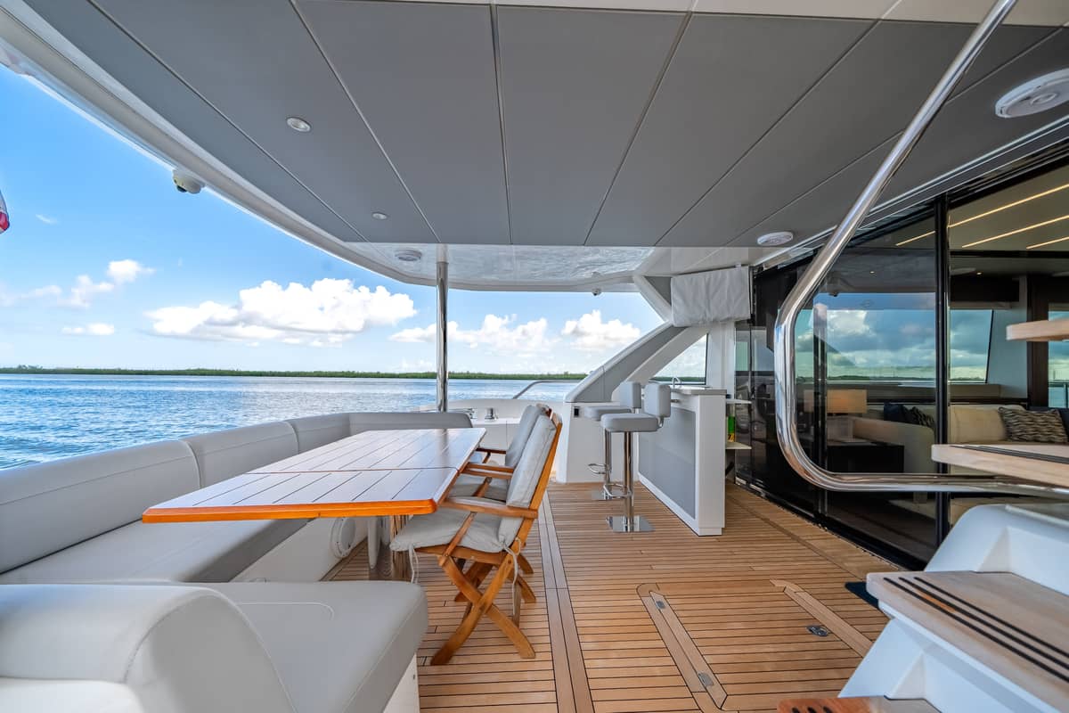 2019 Sunseeker 76 Flybridge "Lady M" photo 40