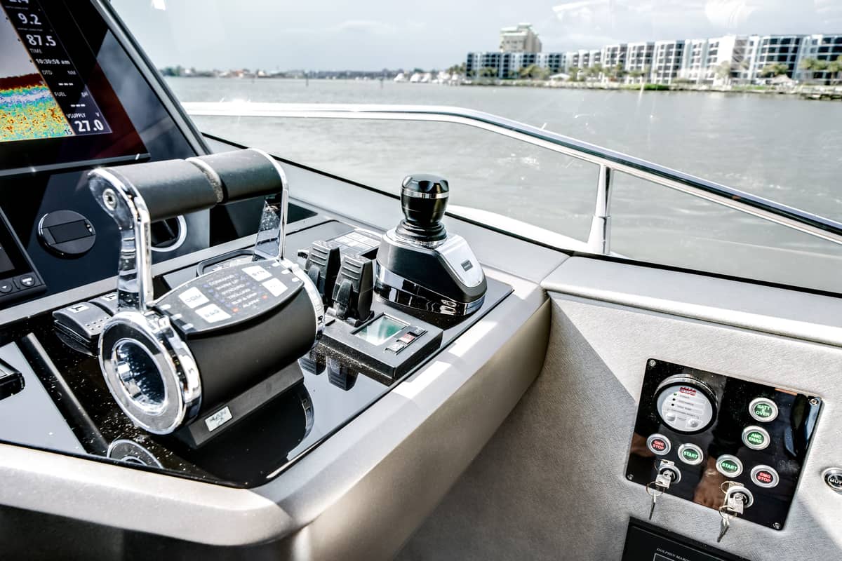 2019 Sunseeker 76 Flybridge "Lady M" photo 47