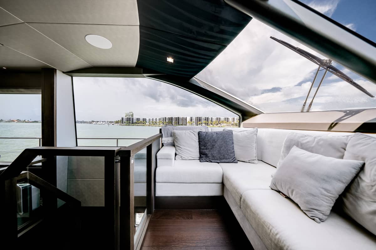 2019 Sunseeker 76 Flybridge "Lady M" photo 9